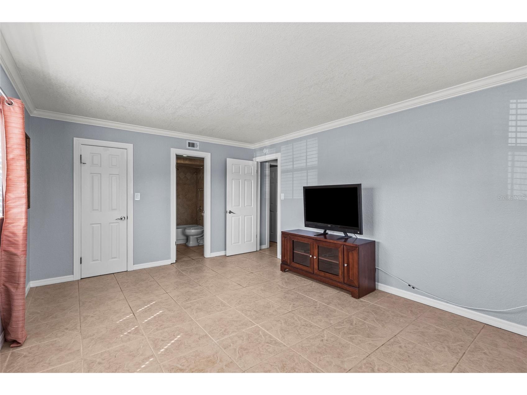 2727 75th Street W #8A2 Bradenton FL 34209 A4687735 image17