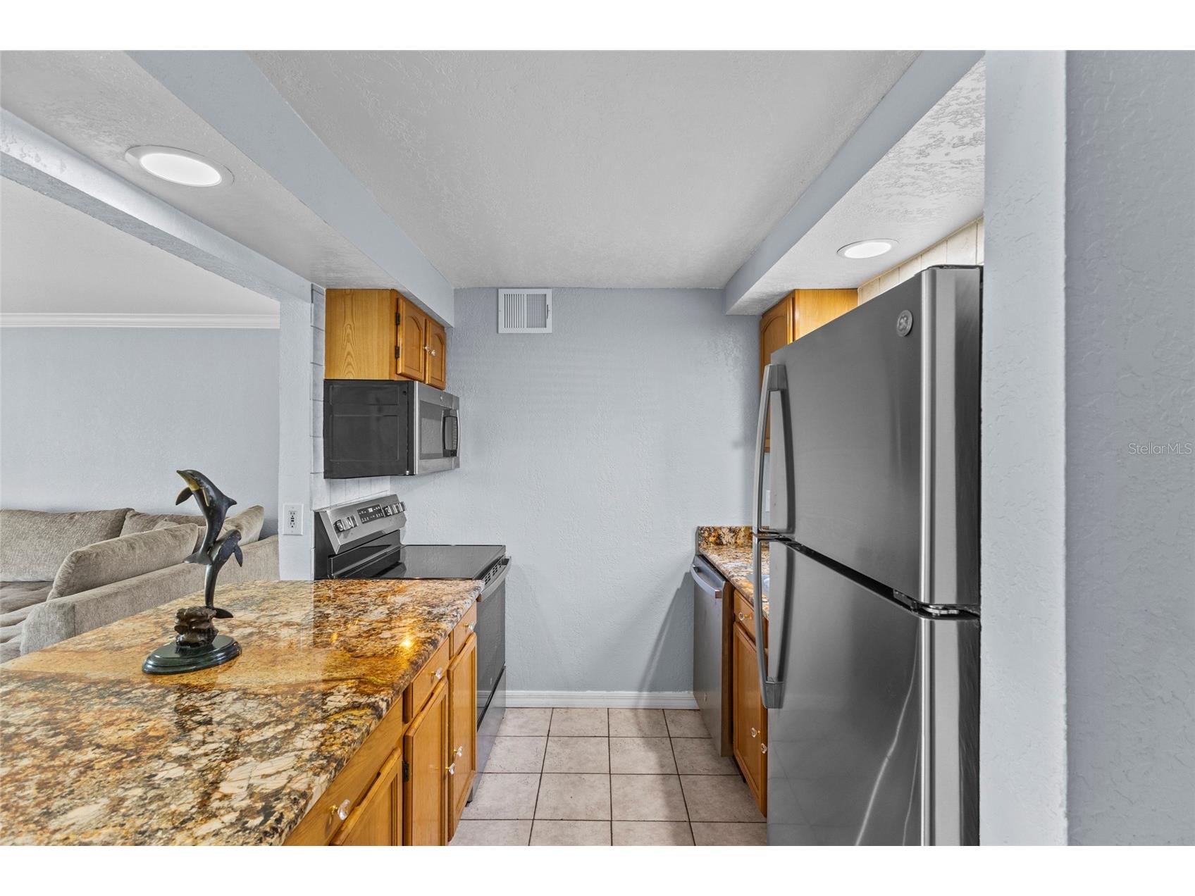 2727 75th Street W #8A2 Bradenton FL 34209 A4687735 image9