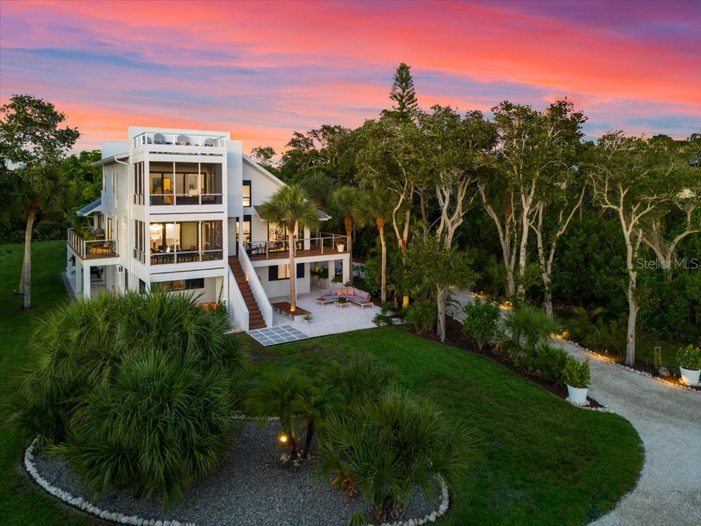 2727 Bayshore Drive Englewood FL 34223 - LEMON BAY CONSERVATION/ICW A4618178 image1