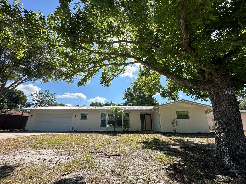 2727 Botany Avenue Sarasota FL 34239 A4612191 image1