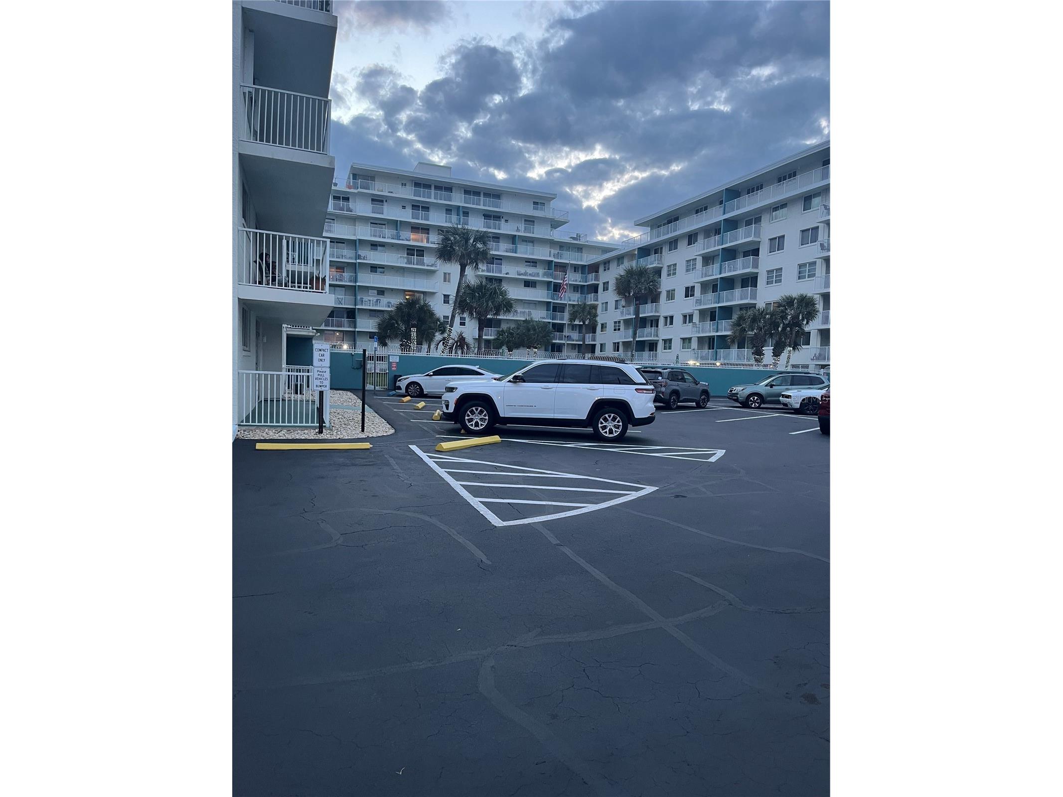 2727 N Atlantic Avenue #414 Daytona Beach FL 32118 V4947496 image1
