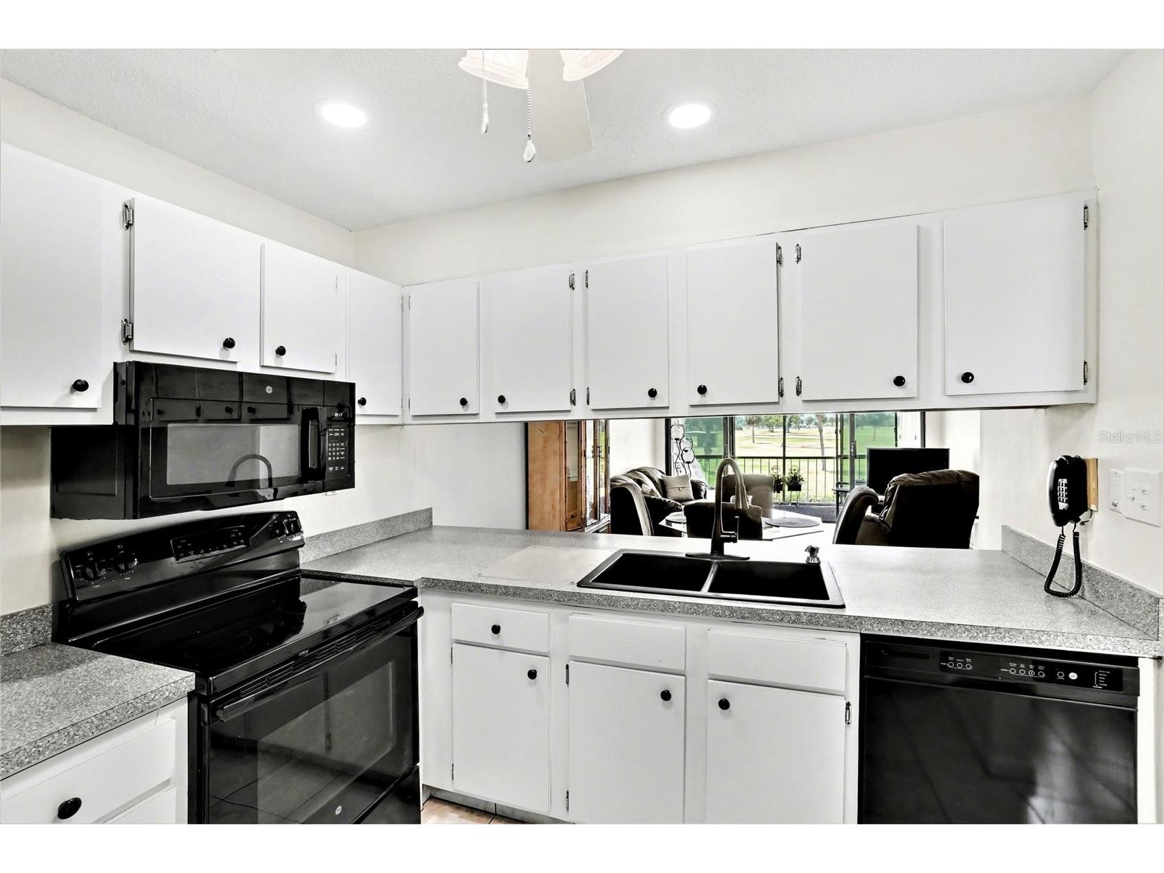 2727 N Wickham Road #202-11 Melbourne FL 32935 O6401088 image4