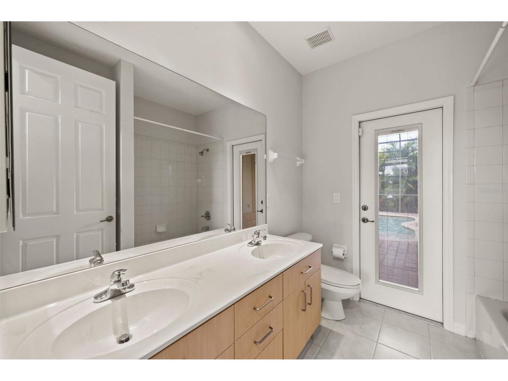 2727 NW 45th Place Cape Coral FL 33993 A4684025 image16