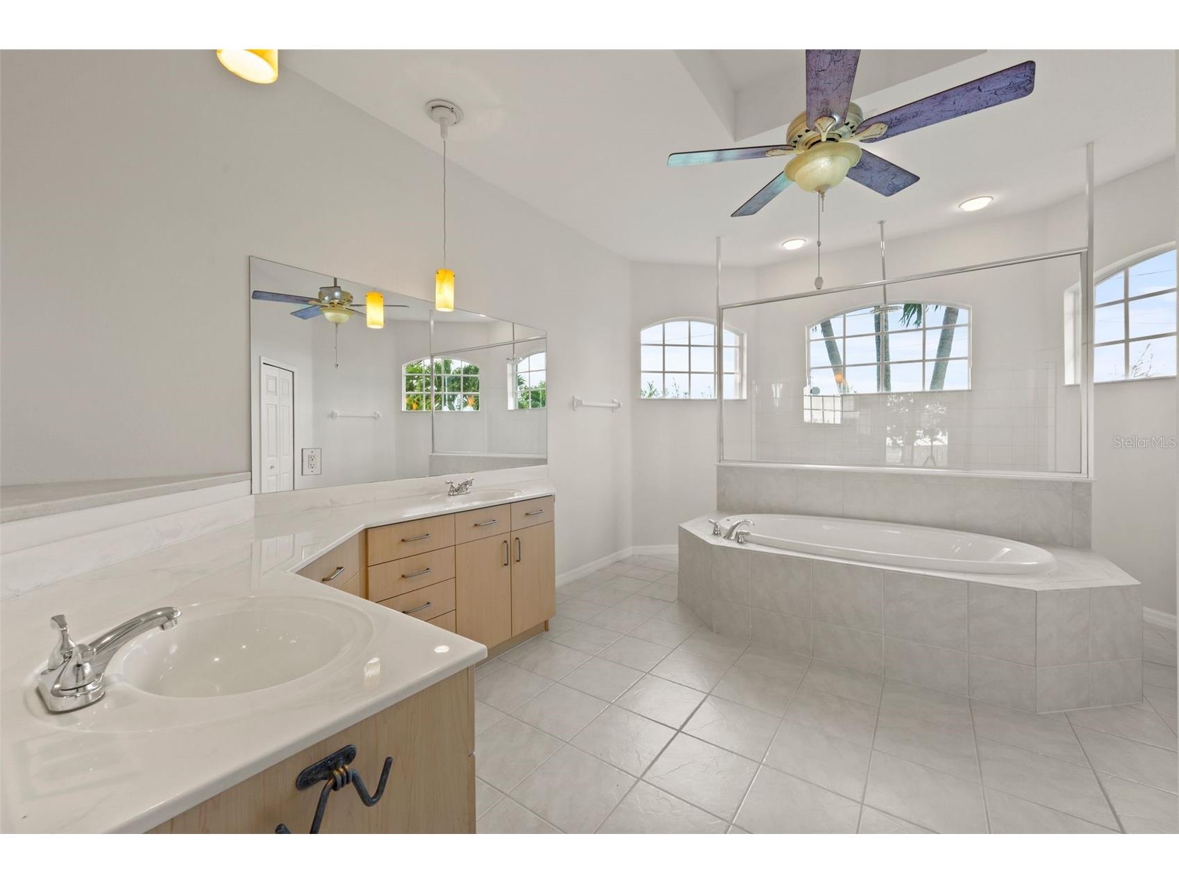 2727 NW 45th Place Cape Coral FL 33993 A4684025 image7