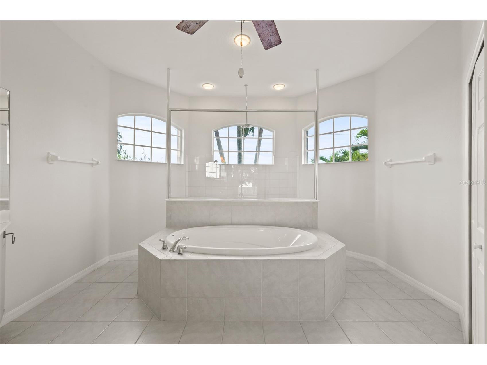 2727 NW 45th Place Cape Coral FL 33993 A4684025 image8