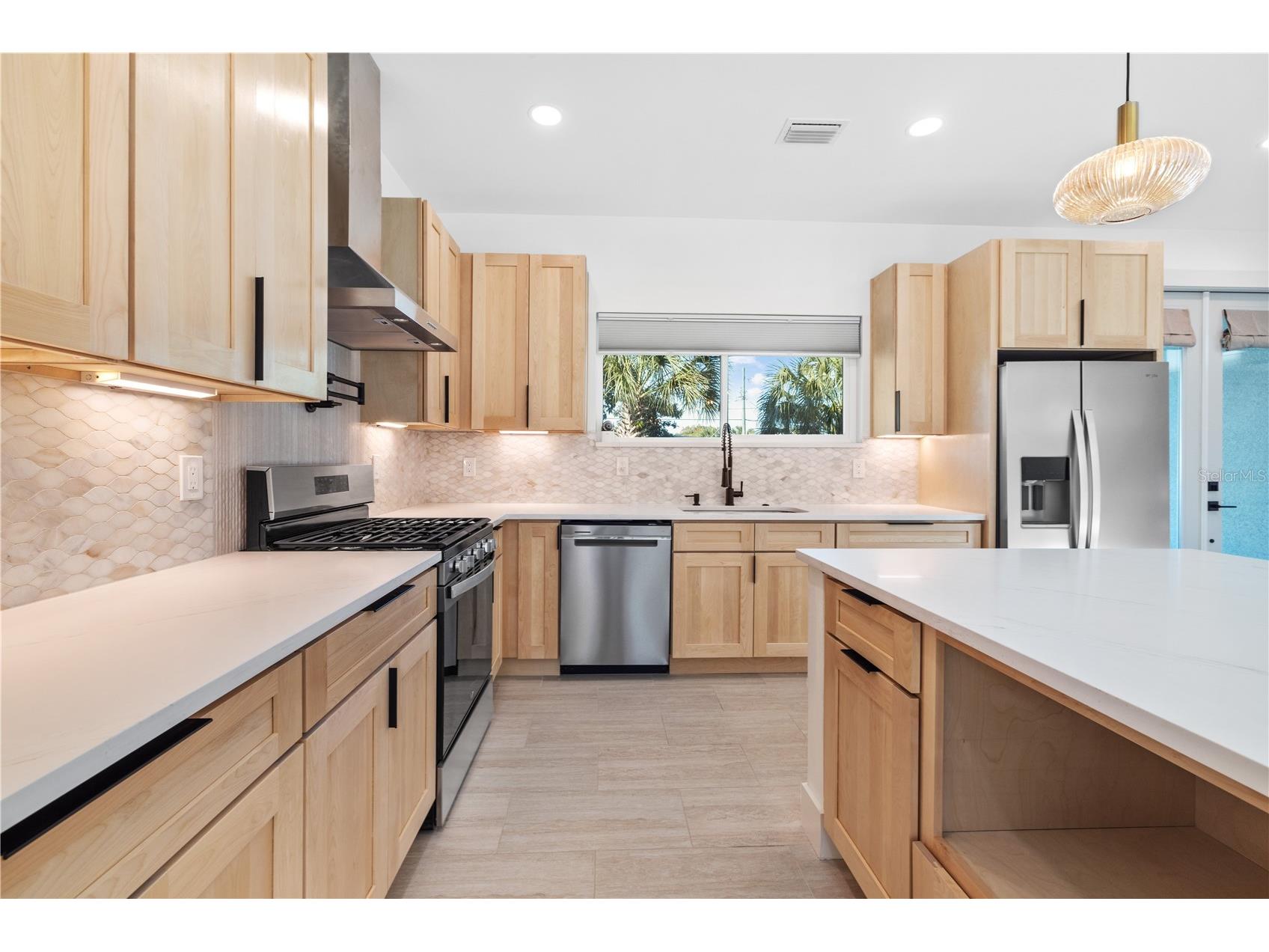 2727 W Chestnut Street Tampa FL 33607 TB8407030 image14