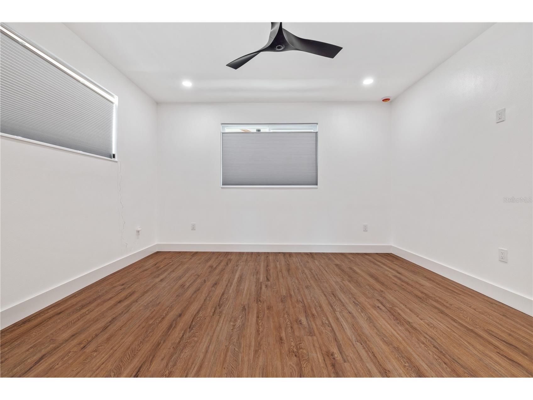 2727 W Chestnut Street Tampa FL 33607 TB8407030 image32