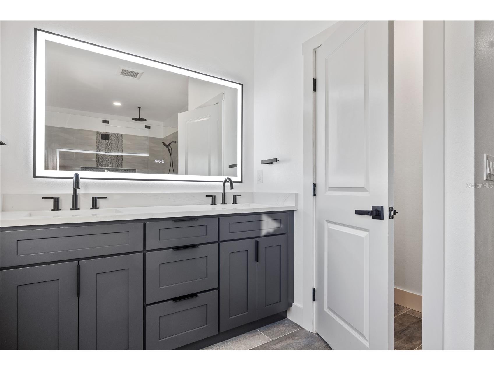 2727 W Chestnut Street Tampa FL 33607 TB8407030 image38