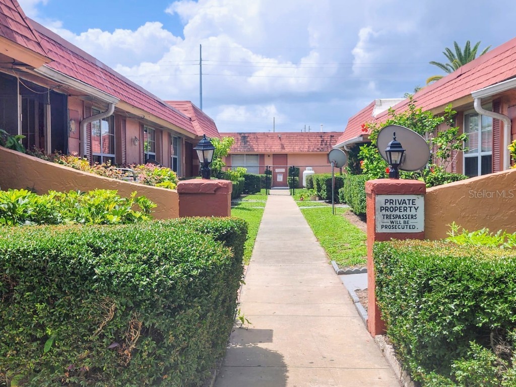 2727 W Oak Ridge Road #6-1 Orlando FL 32809 O6215936 image1