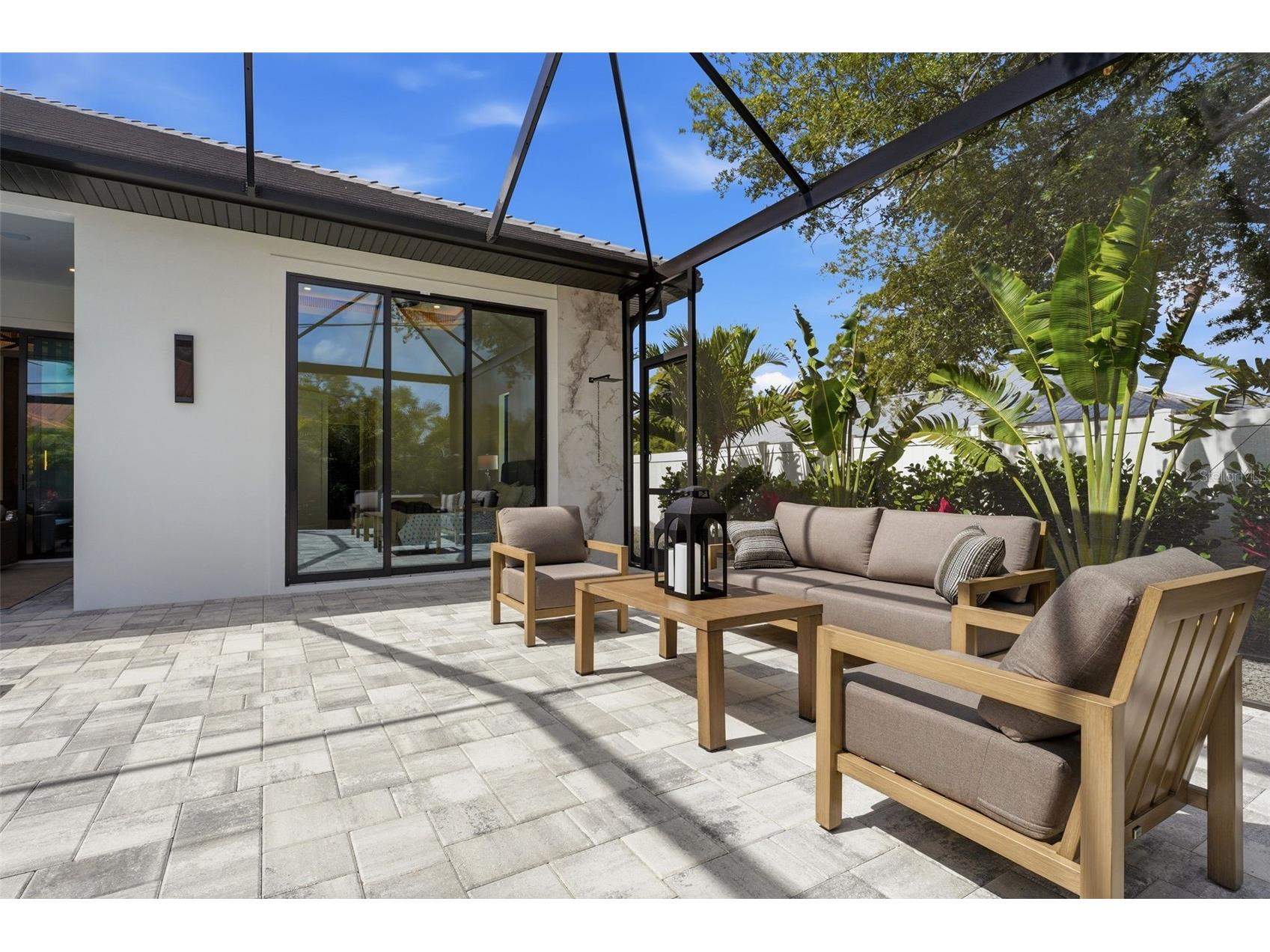 2727 Waldemere Street Sarasota FL 34239 A4692394 image44