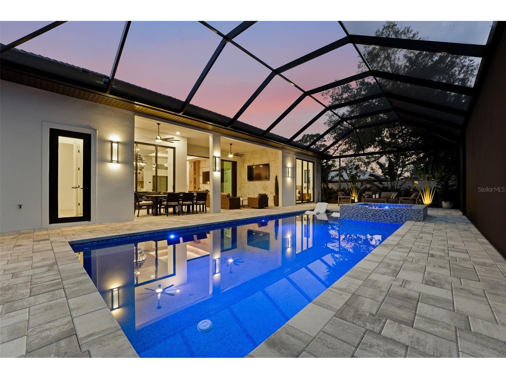 2727 Waldemere Street Sarasota FL 34239 A4692394 image55