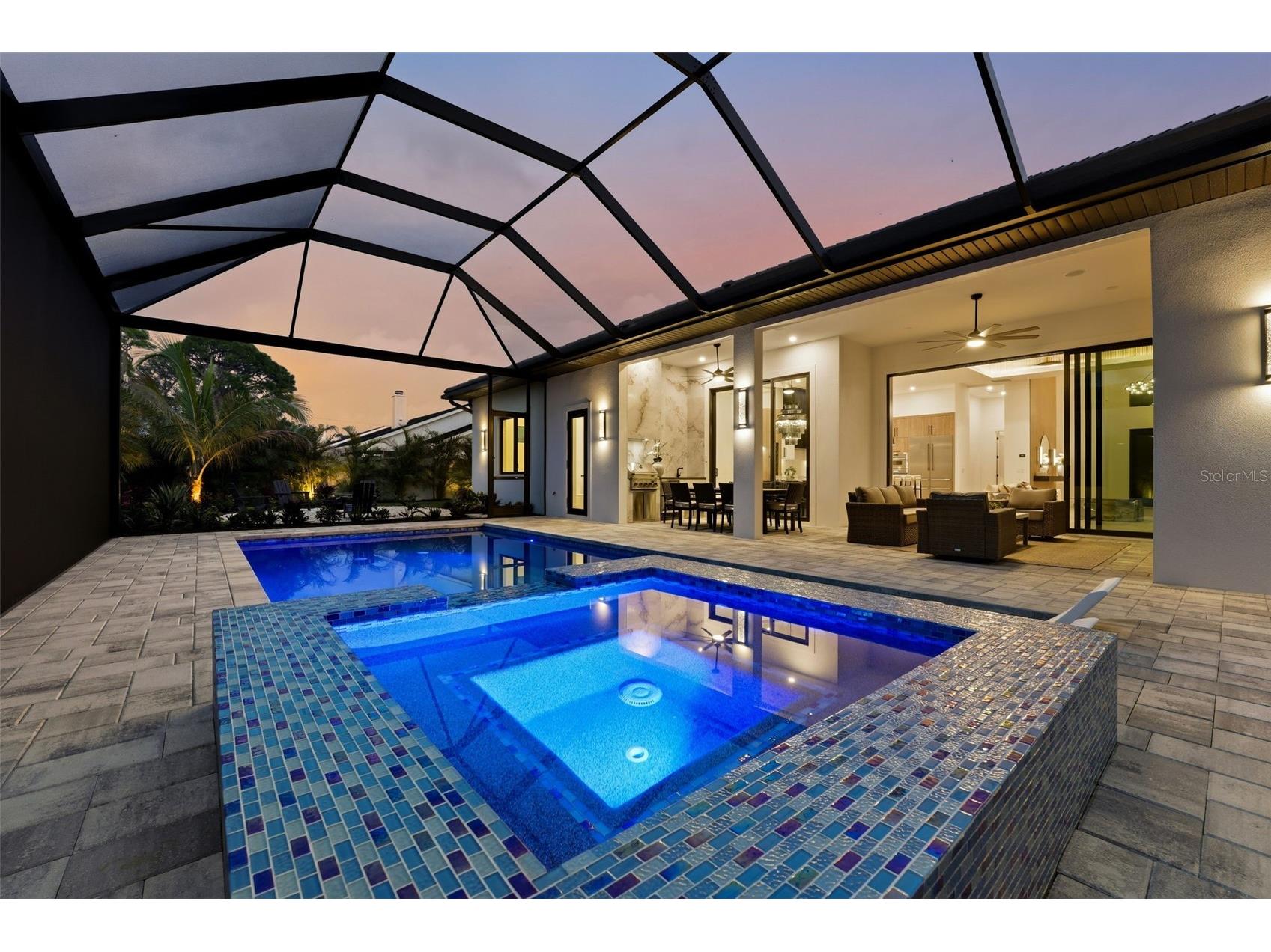 2727 Waldemere Street Sarasota FL 34239 A4692394 image57