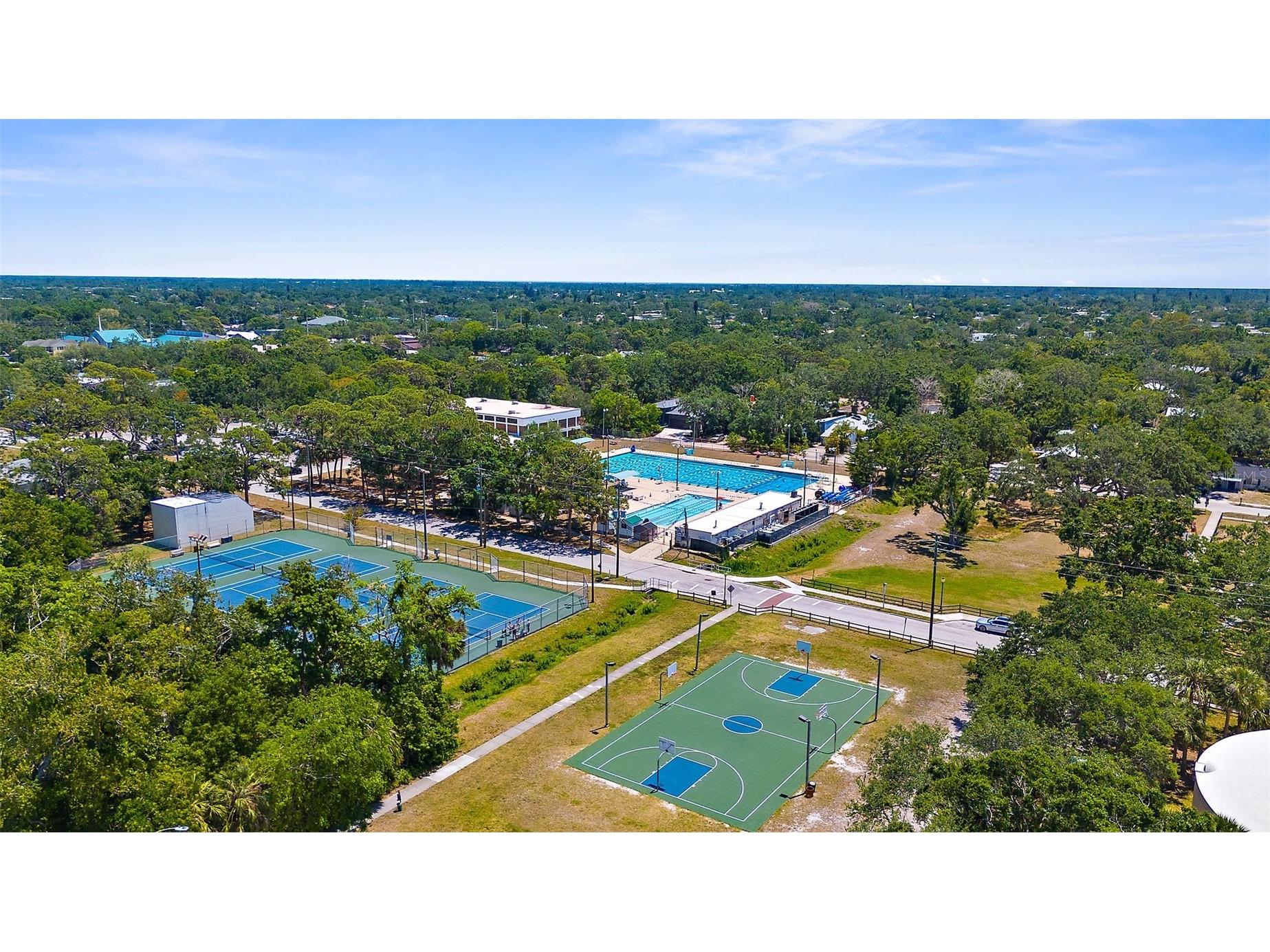 2727 Waldemere Street Sarasota FL 34239 A4692394 image64