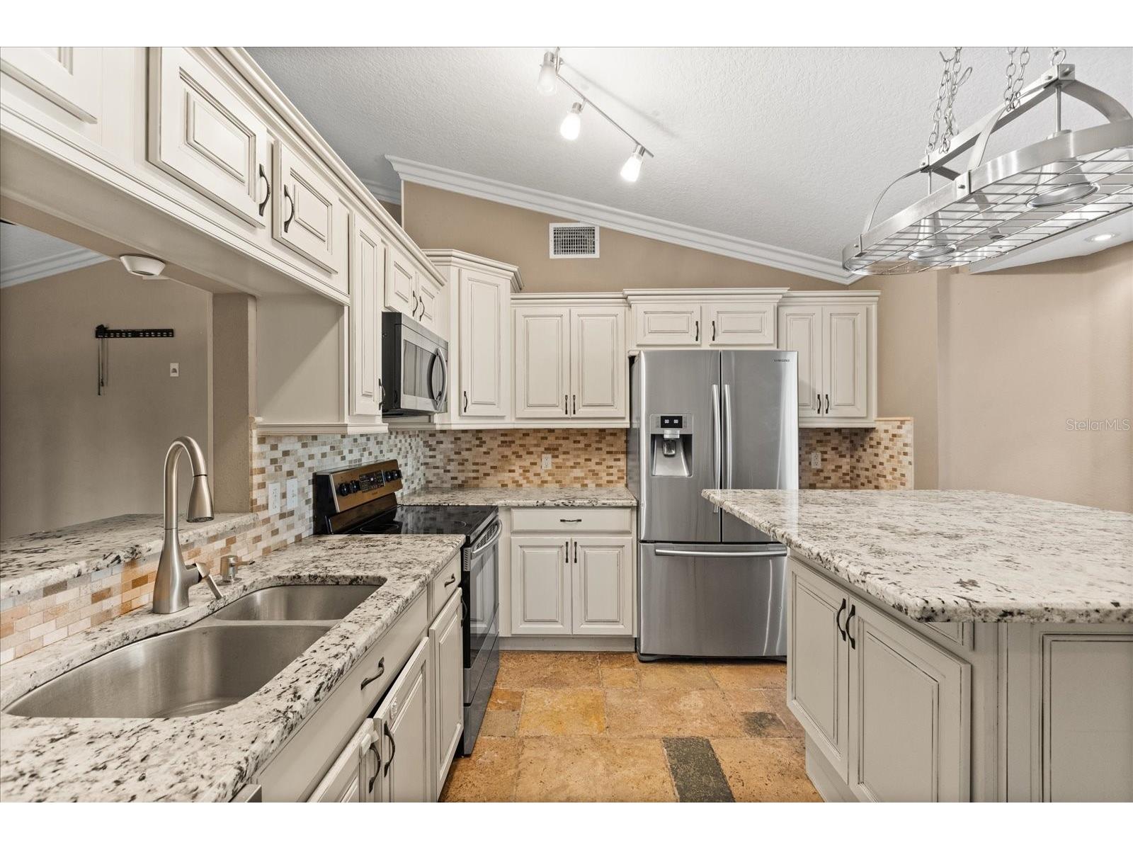 2728 Bayview Drive Eustis FL 32726 O6383582 image4