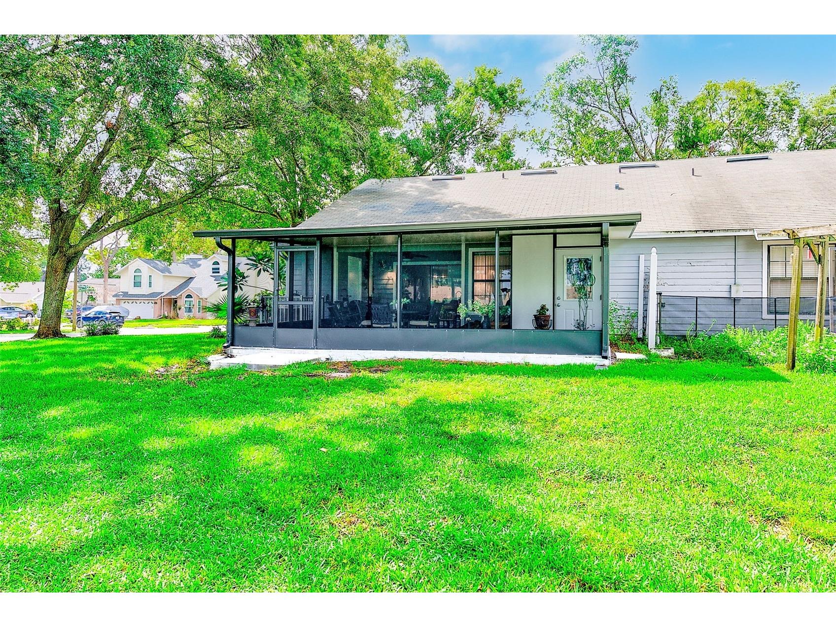 2728 Bentley Drive Palm Harbor FL 34684 TB8471054 image46