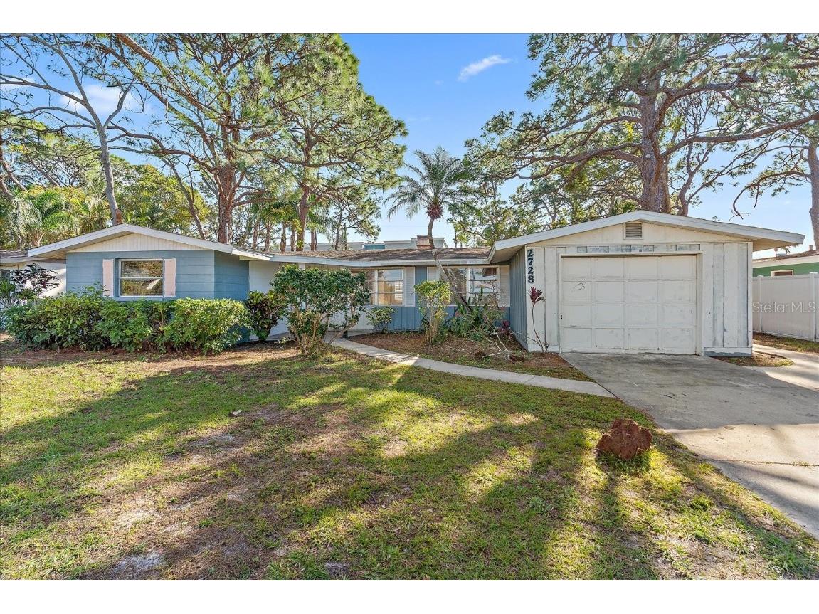 2728 Bruce Lane Sarasota FL 34237 A4555889 image1