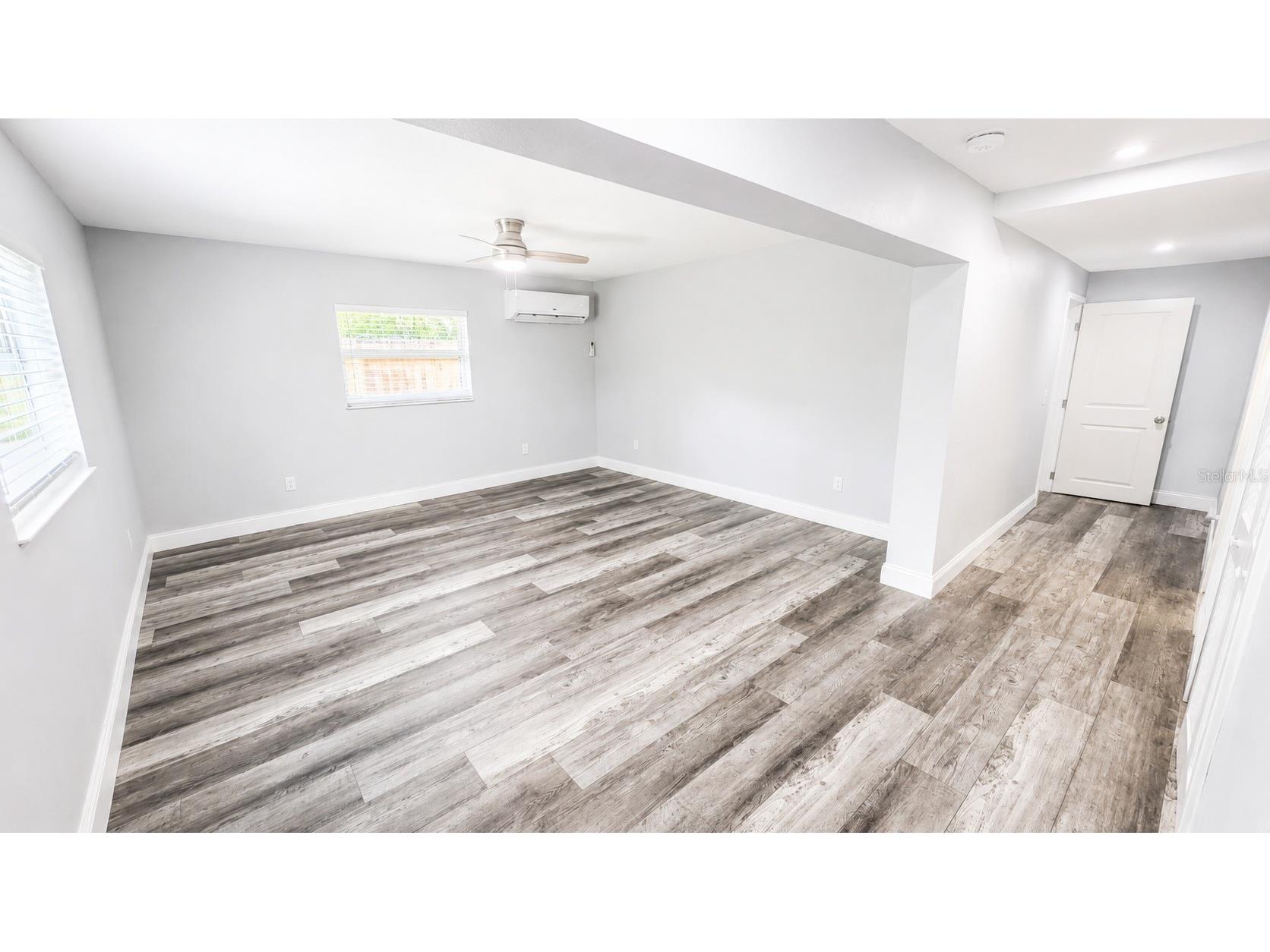 2728 Goodrich Avenue Sarasota FL 34234 A4699218 image10