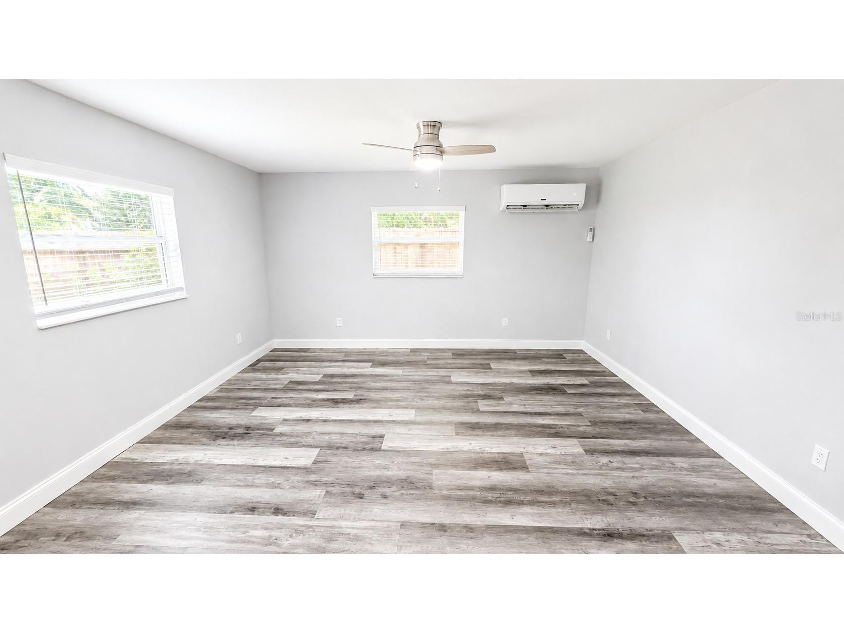 2728 Goodrich Avenue Sarasota FL 34234 A4699218 image11