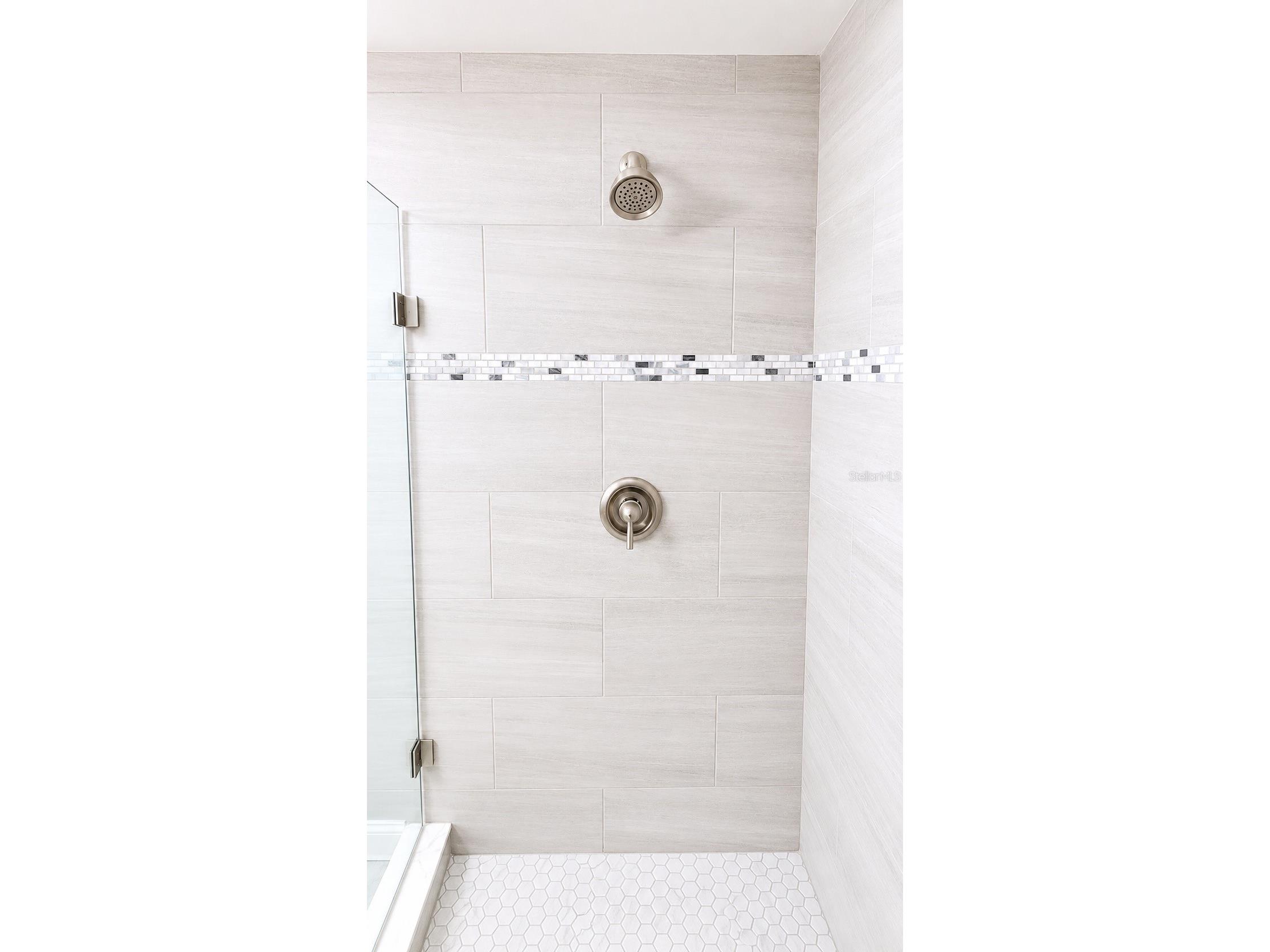 2728 Goodrich Avenue Sarasota FL 34234 A4699218 image14