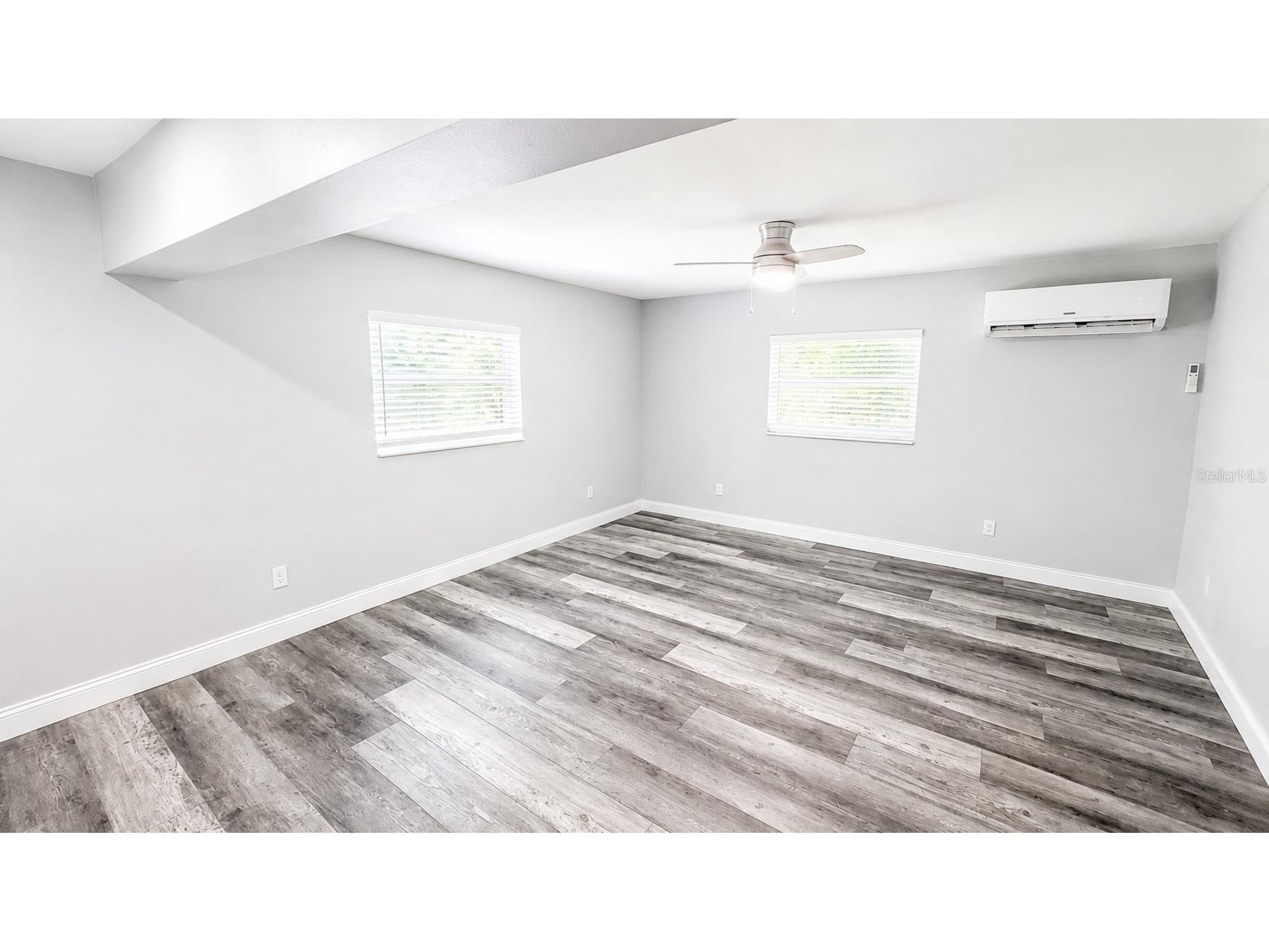 2728 Goodrich Avenue Sarasota FL 34234 A4699218 image8