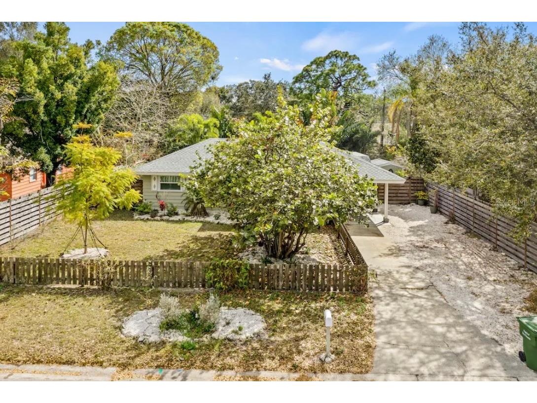 2728 Martin Street Sarasota FL 34237 A4585388 image1