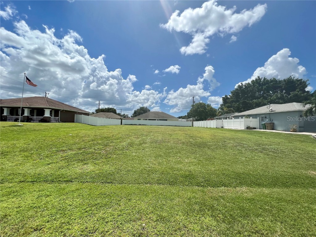 2728 NE 5th Place Cape Coral FL 33909 C7464777 image1