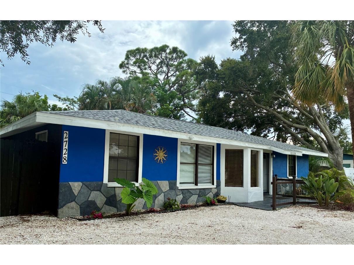 2728 Trinidad Street Sarasota FL 34231 A4663512 image1