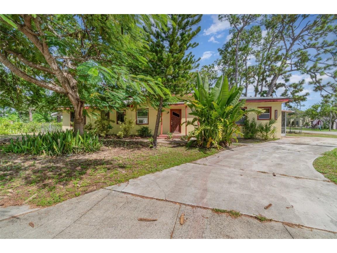 2729 Broadway Fort Myers FL 33901 A4667585 image1