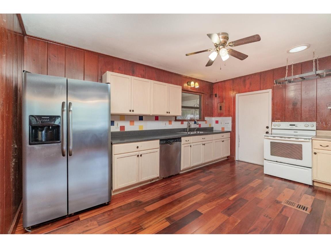 2729 Broadway Fort Myers FL 33901 A4667585 image11