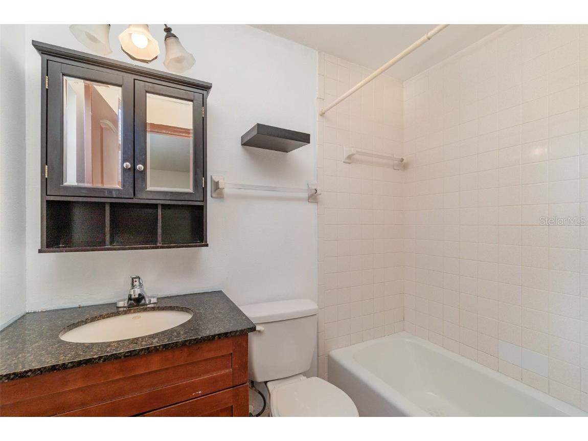 2729 Broadway Fort Myers FL 33901 A4667585 image36