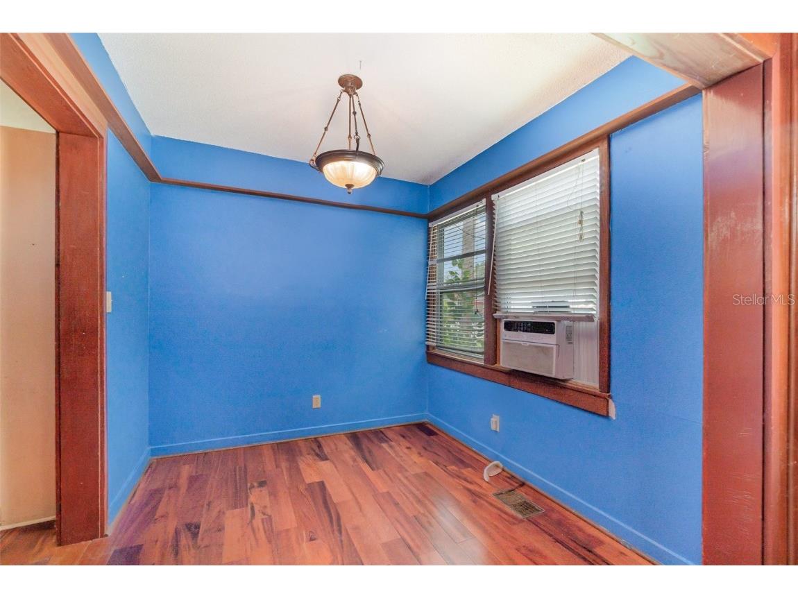 2729 Broadway Fort Myers FL 33901 A4667585 image9