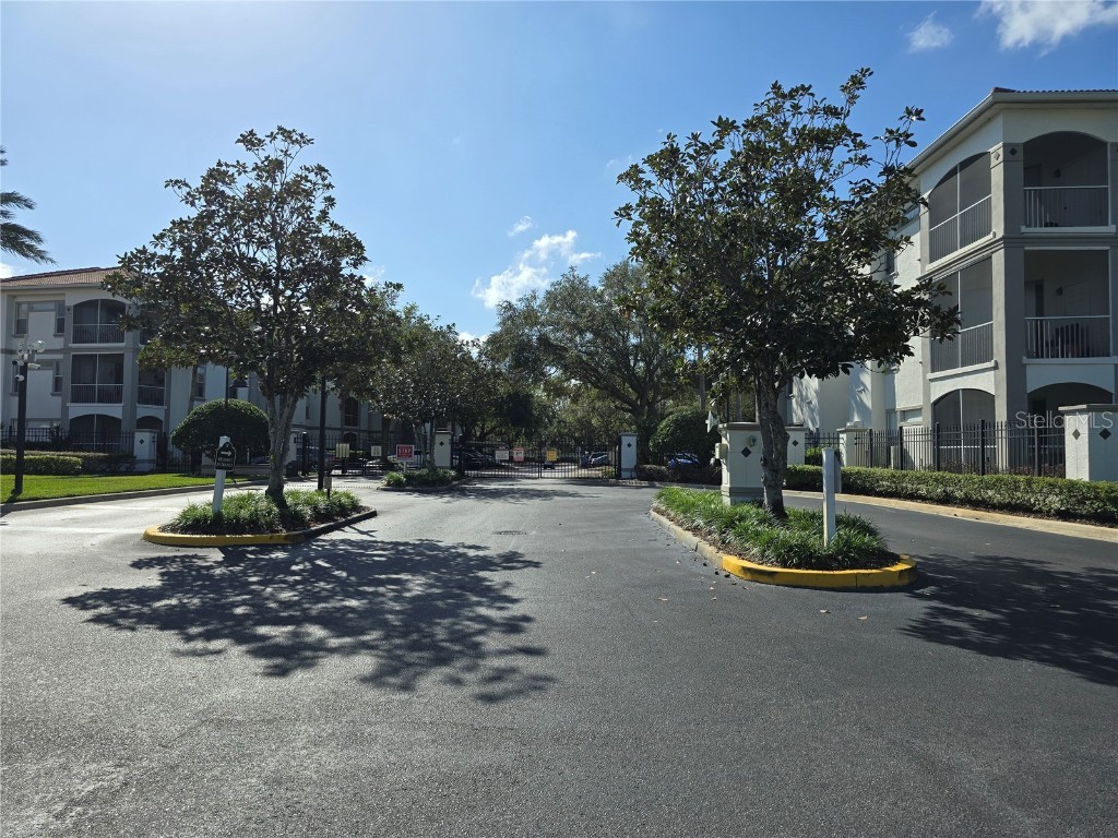 2729 Maitland Crossing Way #1206 Orlando FL 32810 O6330626 image3