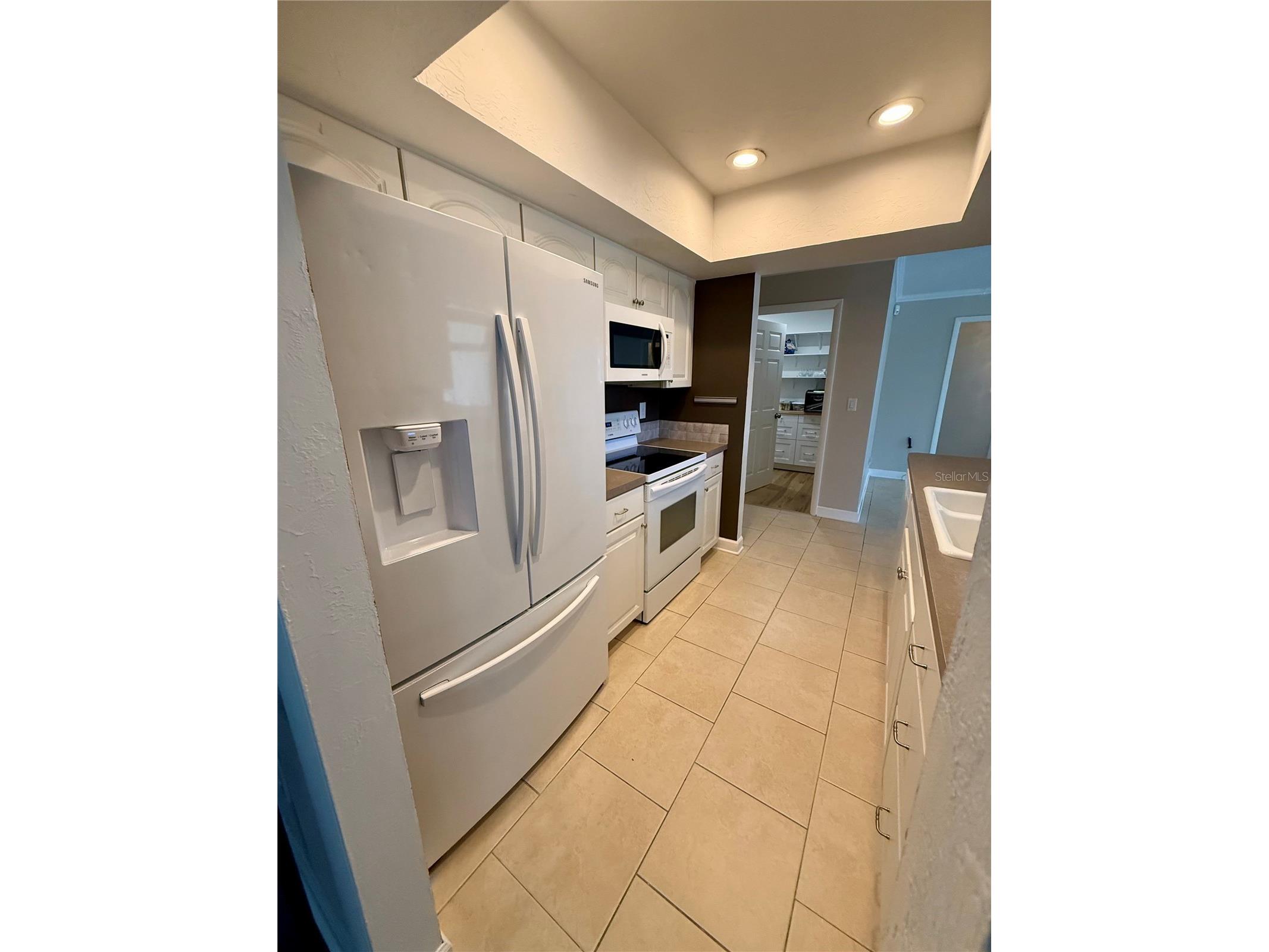 2729 Nodosa Drive Sarasota FL 34232 A4694587 image10