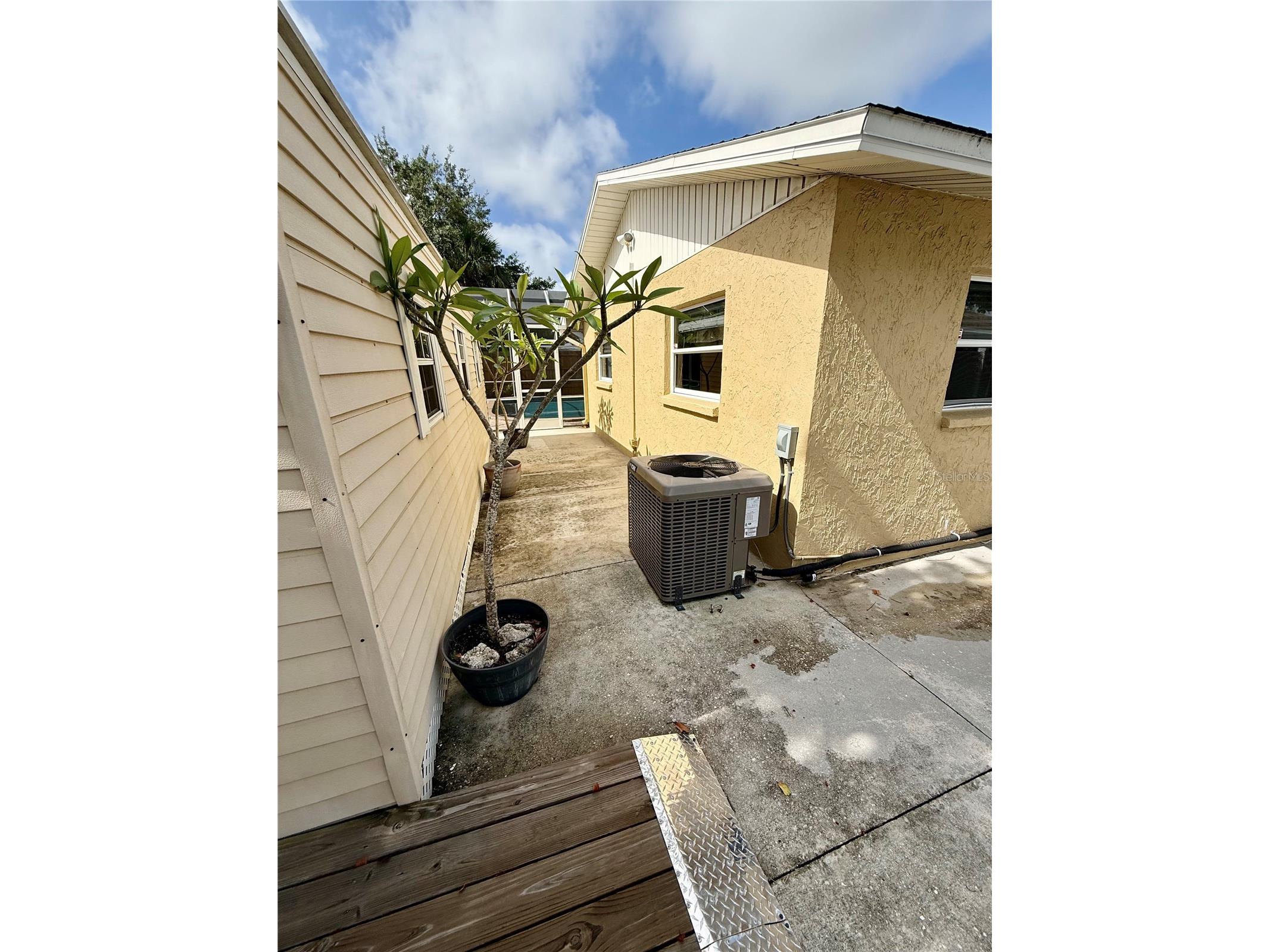 2729 Nodosa Drive Sarasota FL 34232 A4694587 image43