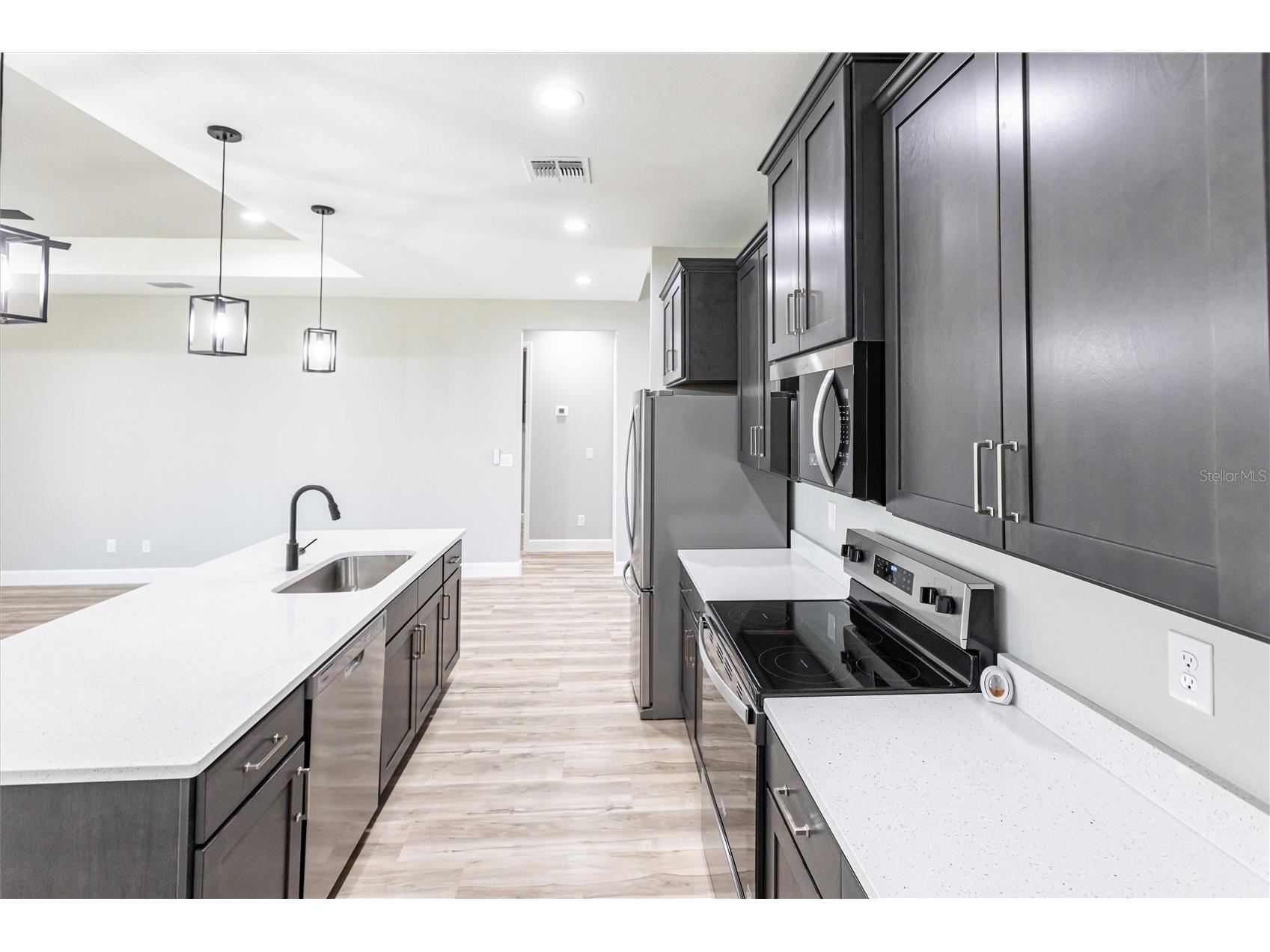 2729 SW 4th Terrace Cape Coral FL 33991 D6145926 image14