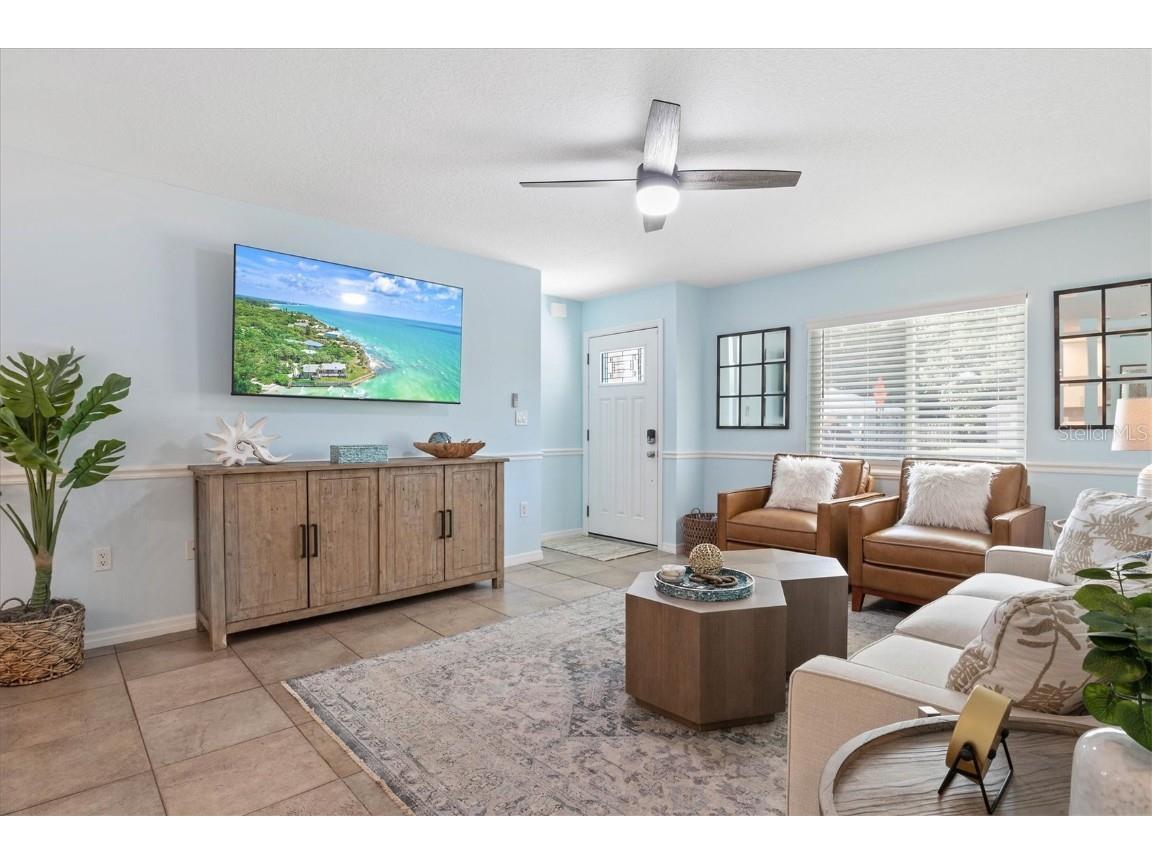 2729 Sydelle Street Sarasota FL 34237 A4543872 image3