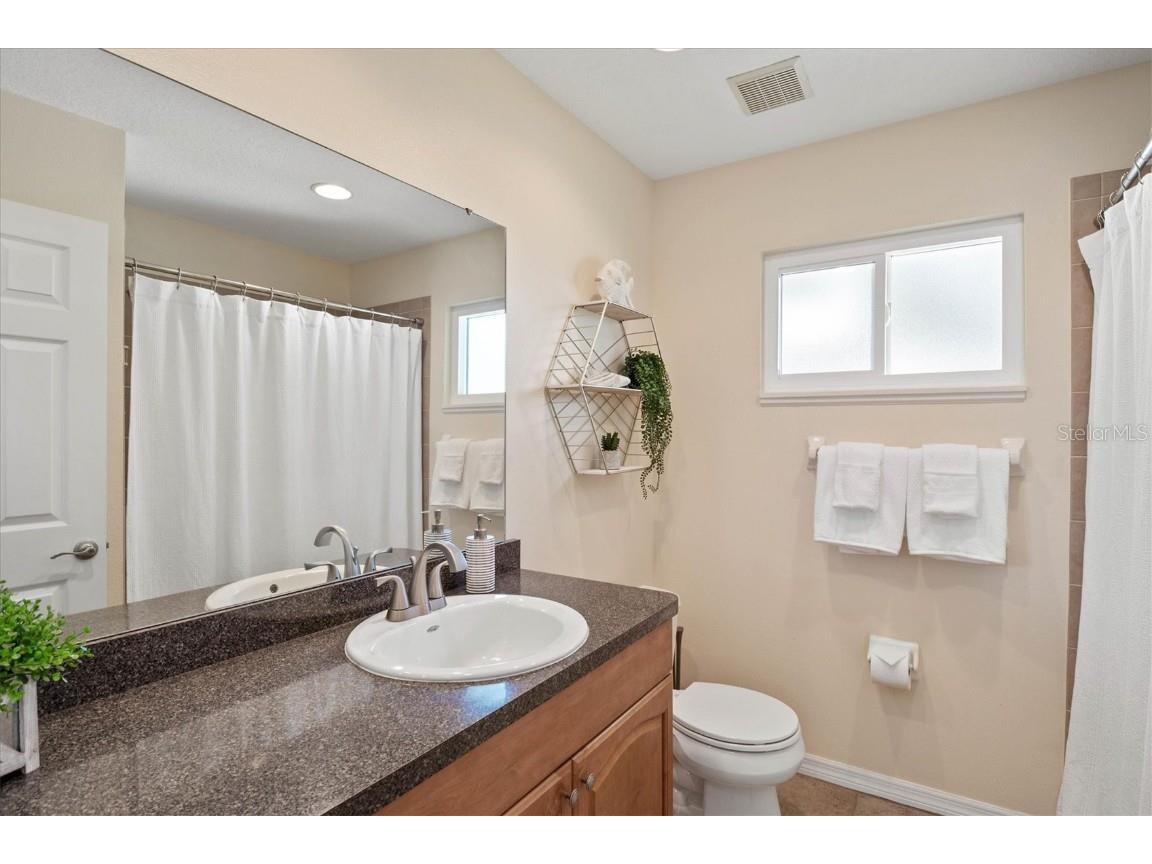 2729 Sydelle Street Sarasota FL 34237 A4543872 image36