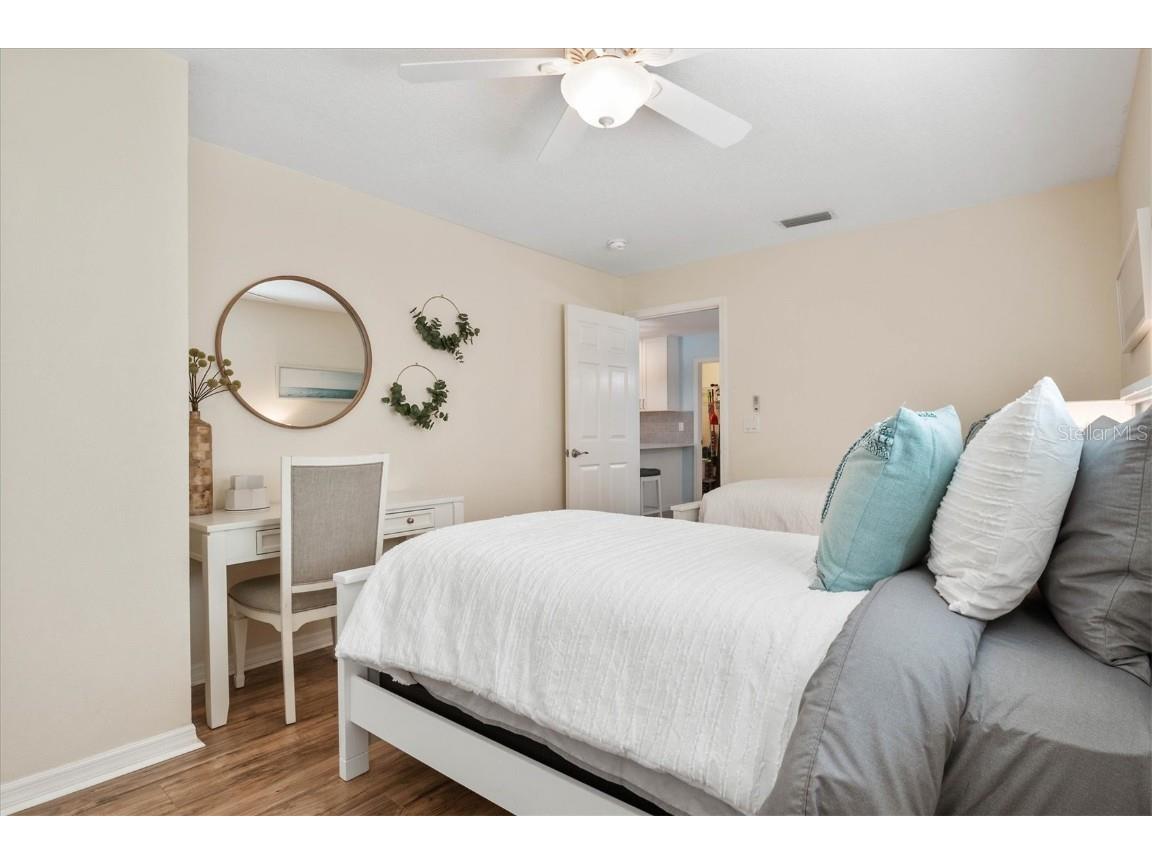 2729 Sydelle Street Sarasota FL 34237 A4543872 image41