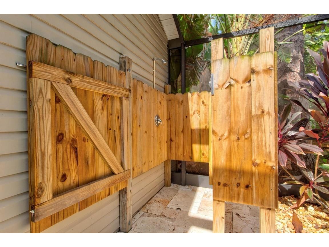 2729 Sydelle Street Sarasota FL 34237 A4543872 image43