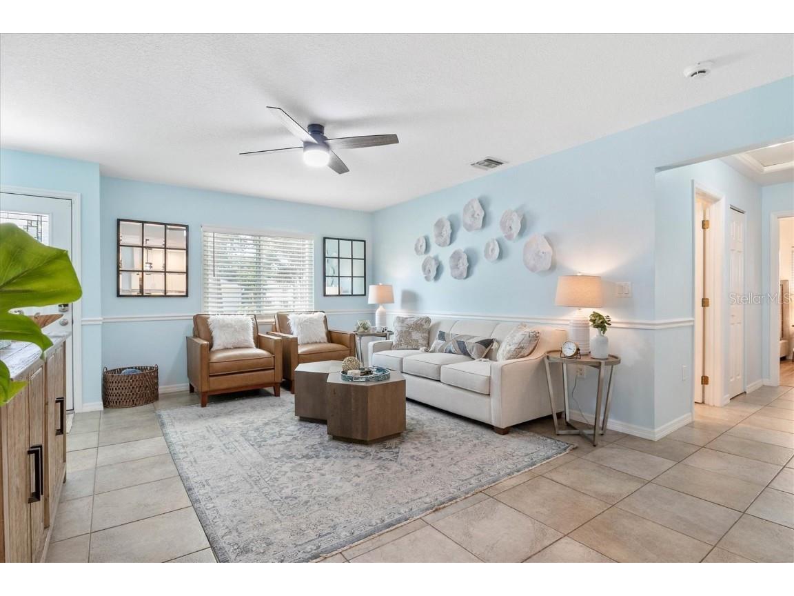 2729 Sydelle Street Sarasota FL 34237 A4543872 image5