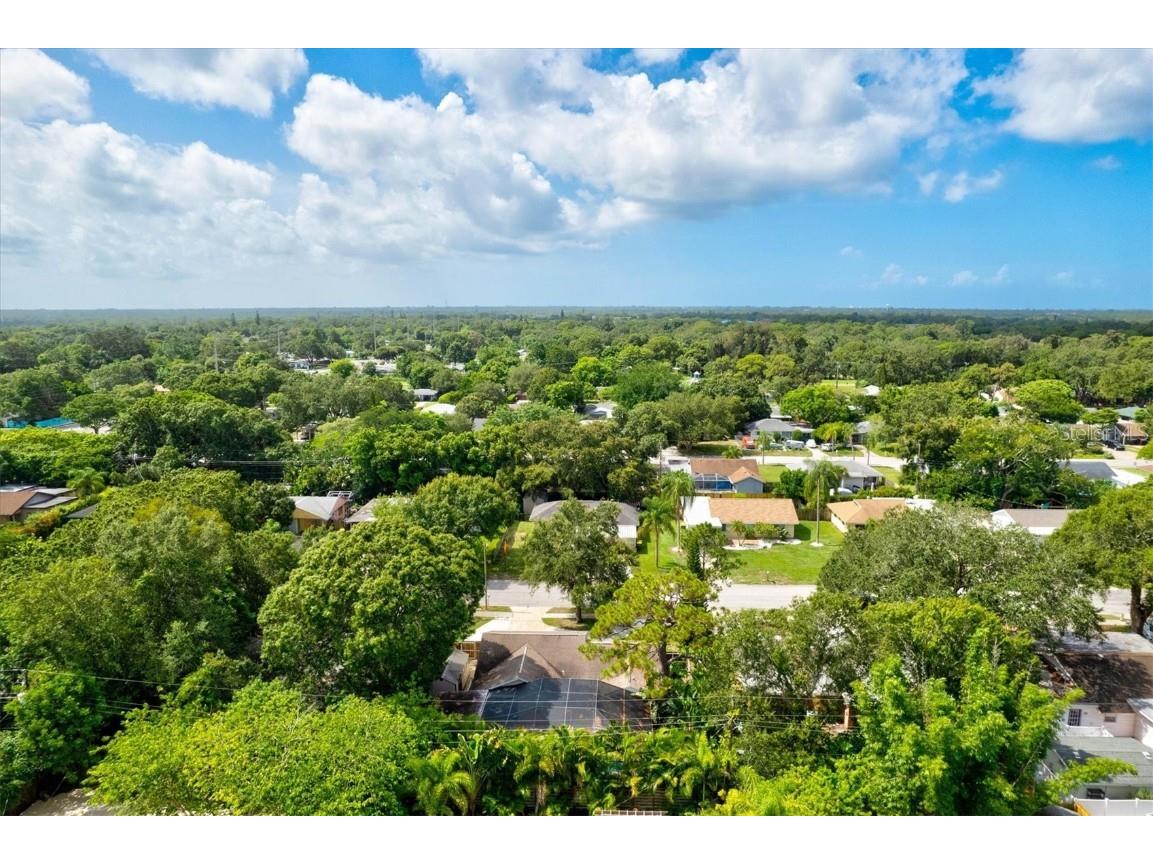 2729 Sydelle Street Sarasota FL 34237 A4543872 image53