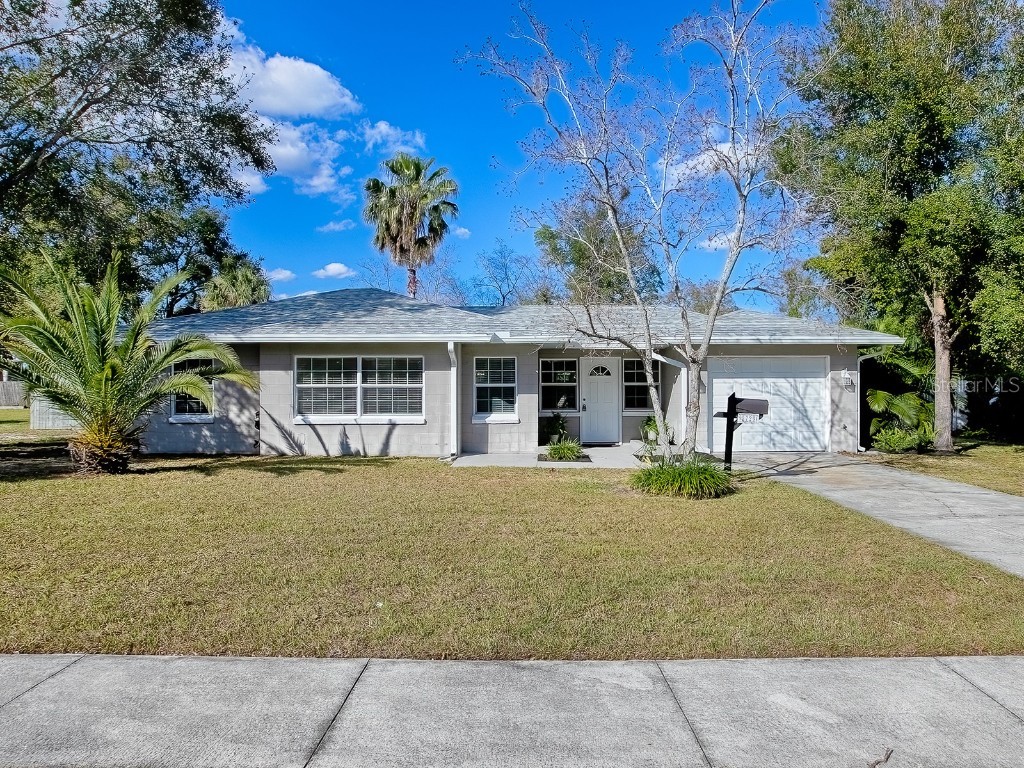 2729 Westland Road Mount Dora FL 32757 G5091166 image1