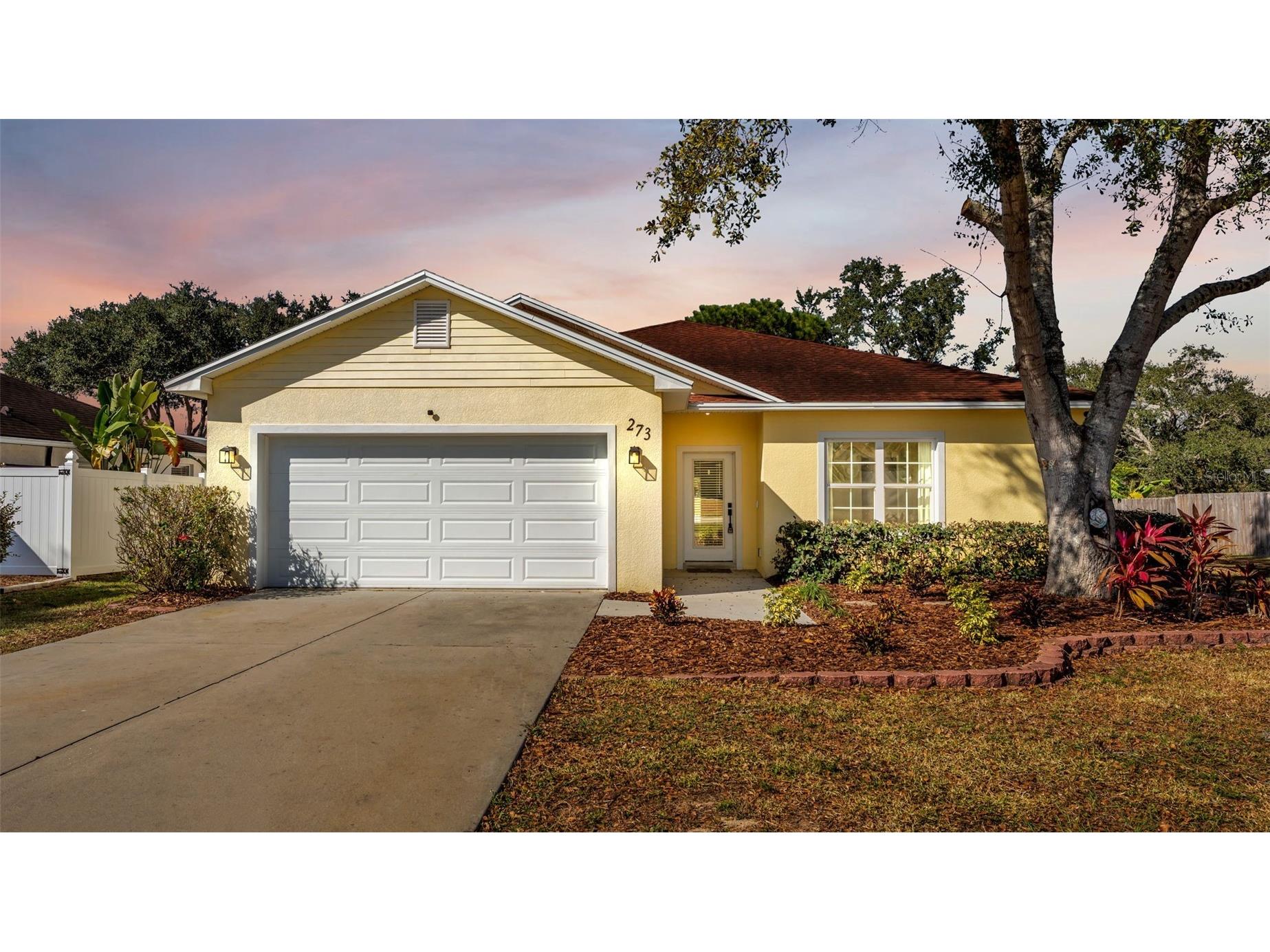 273 Hidden View Drive Groveland FL 34736 L4958361 image1