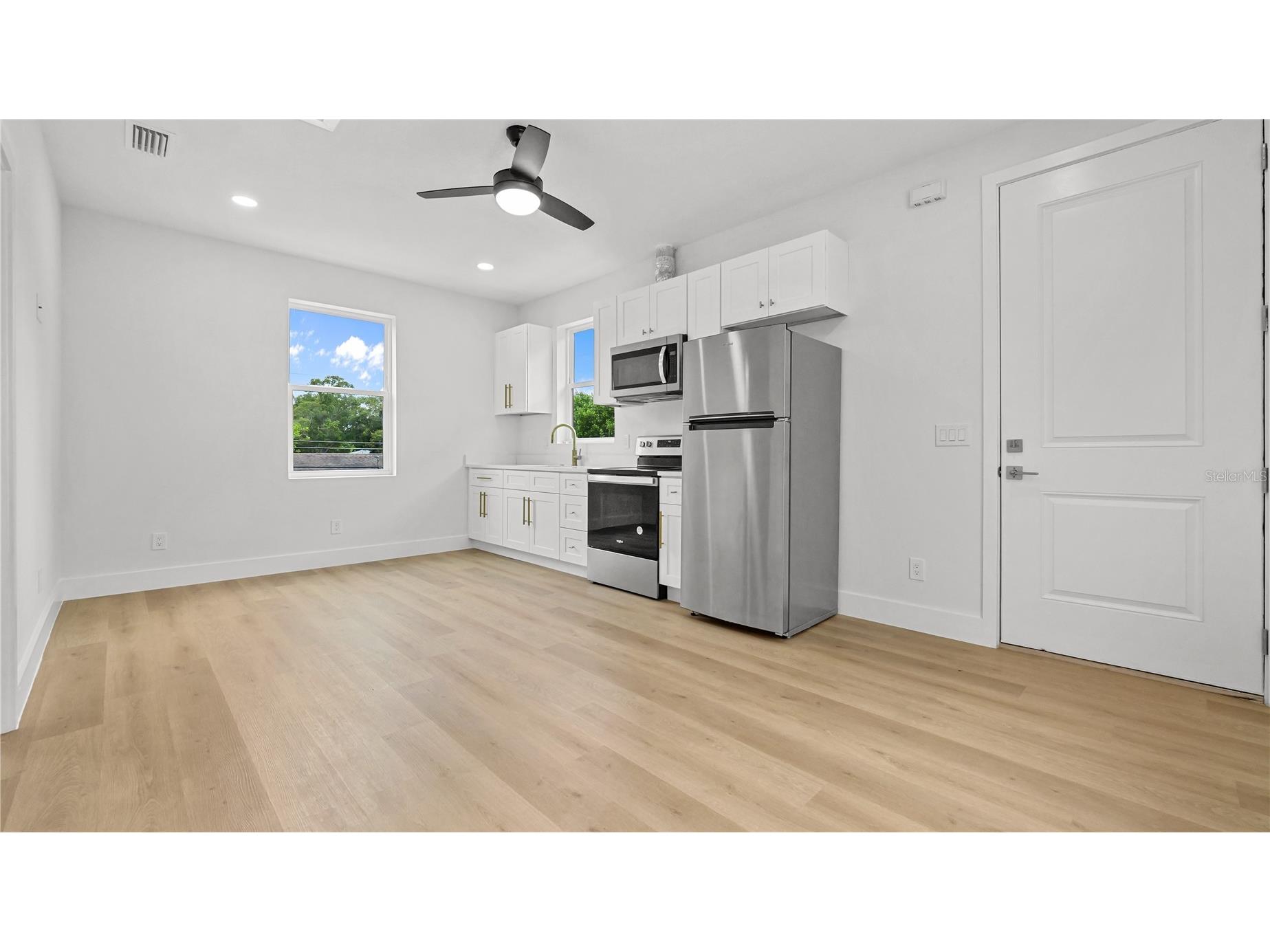 2730 37th Avenue N #B Saint Petersburg FL 33713 TB8496843 image3