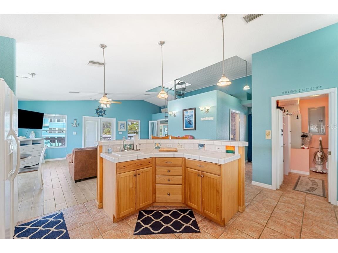 2730 N Comanche Point Crystal River FL 34429 W7878638 image10