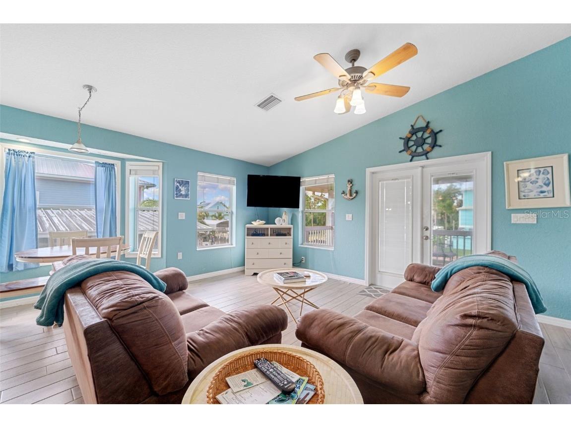 2730 N Comanche Point Crystal River FL 34429 W7878638 image13