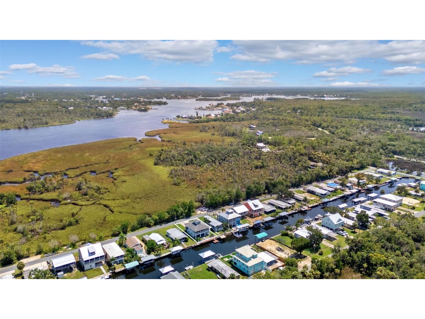 2730 N Comanche Point Crystal River FL 34429 W7878638 image47