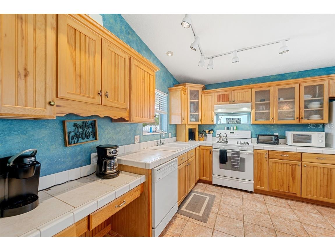 2730 N Comanche Point Crystal River FL 34429 W7878638 image6