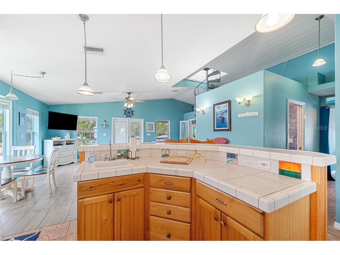 2730 N Comanche Point Crystal River FL 34429 W7878638 image8