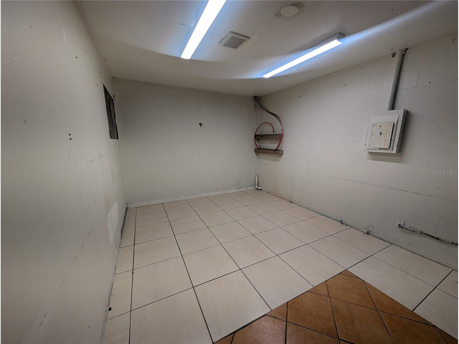 2731 17th Street Sarasota FL 34234 A4688863 image14